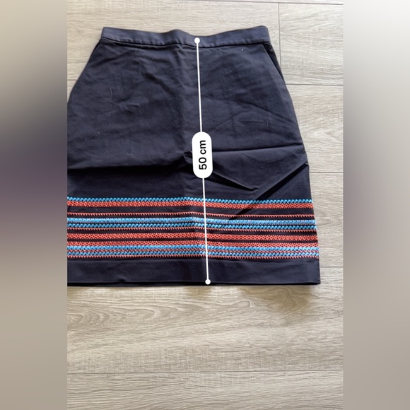 Brooks Brothers- Embroidered Skirt - size:US6 - Picture 6 of 8